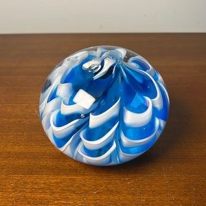 Dynasty Gallery glass paperweight